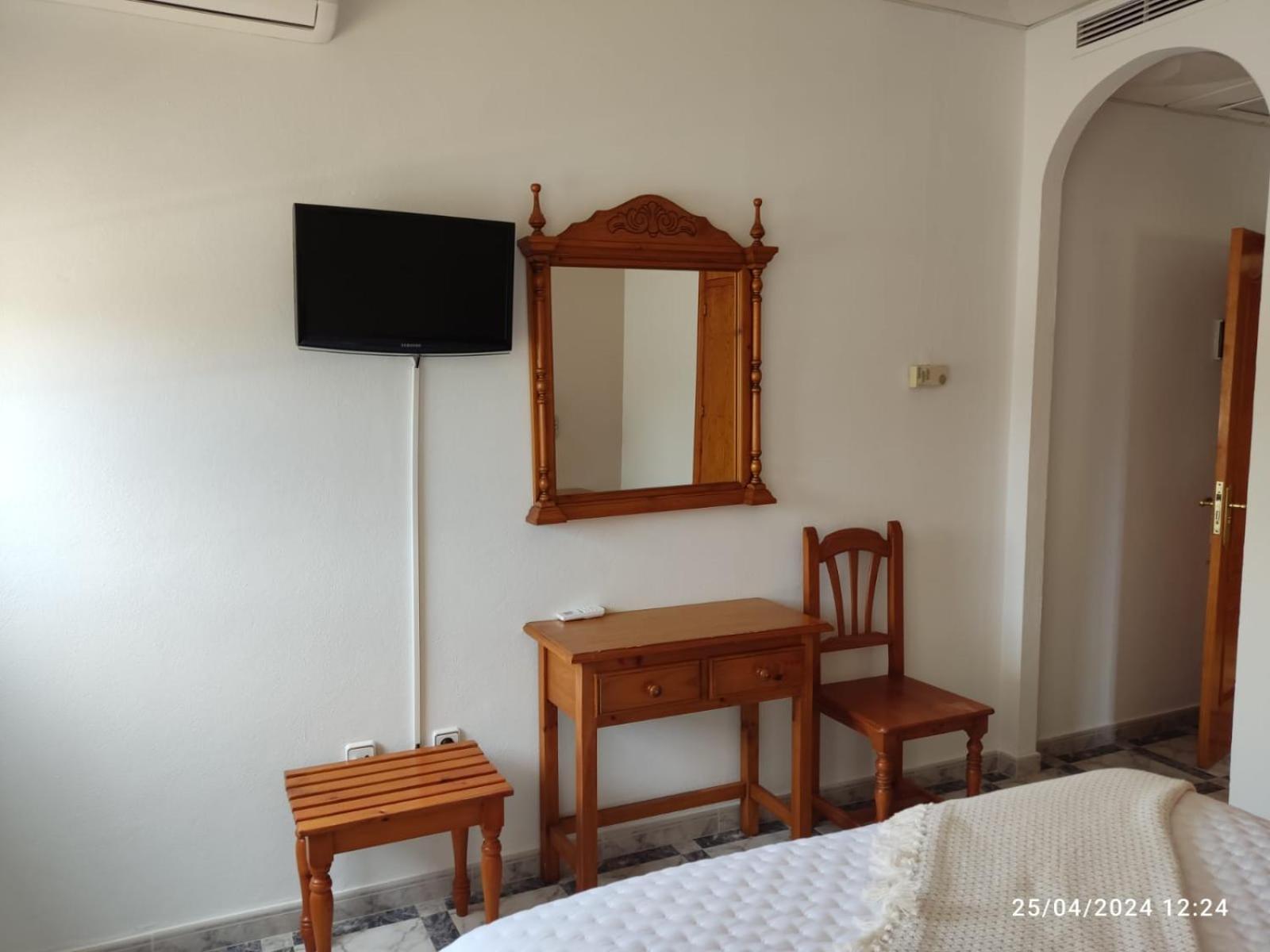 Hostal Quinto Pino Chipiona Exterior foto