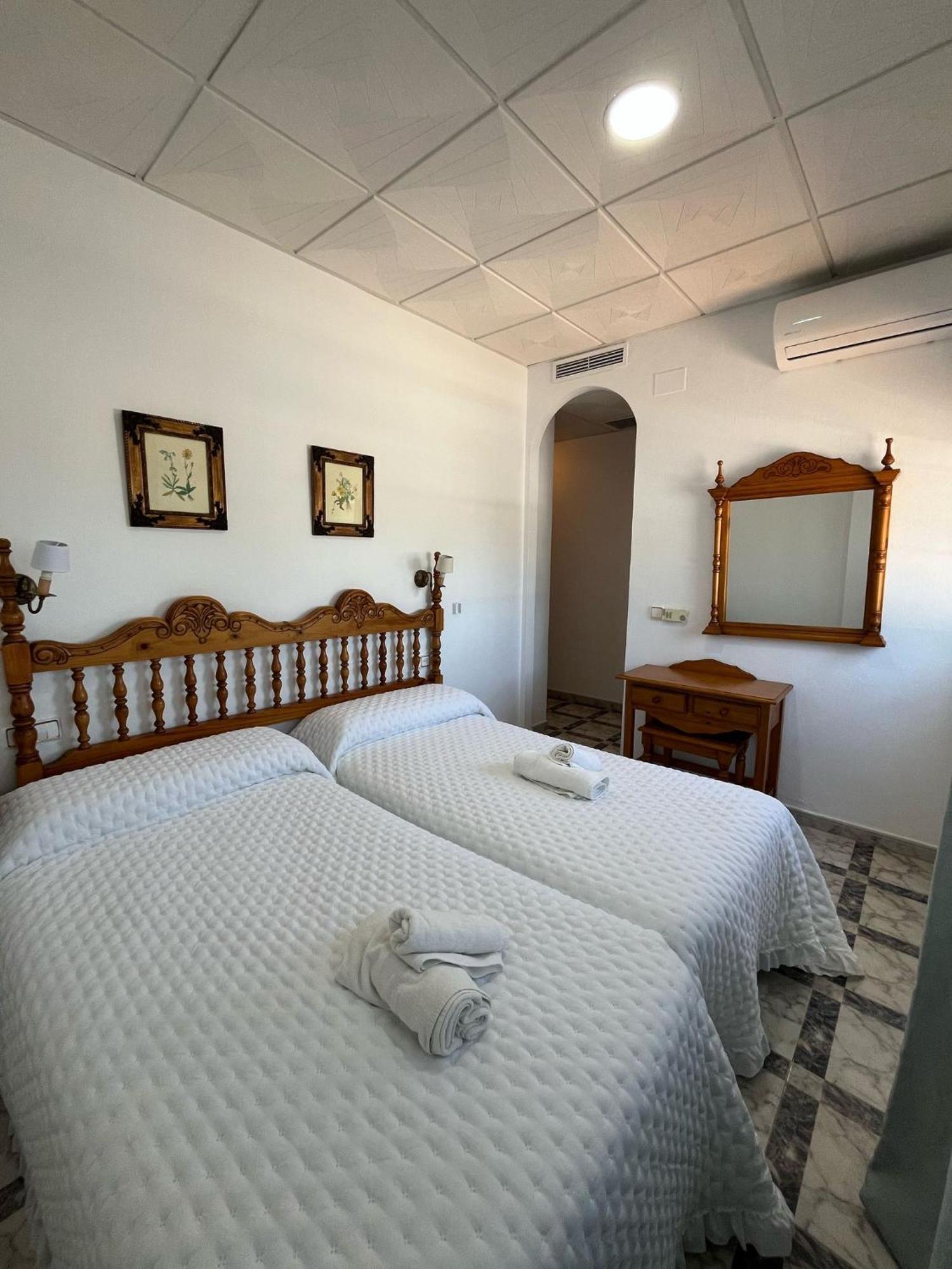 Hostal Quinto Pino Chipiona Exterior foto